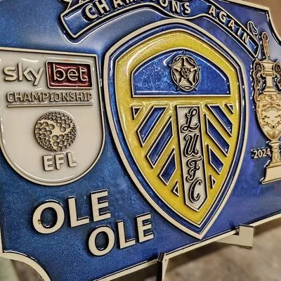 New Leeds United F.C. 2025 EFL Champions Wooden and Resin Crest - Image 3