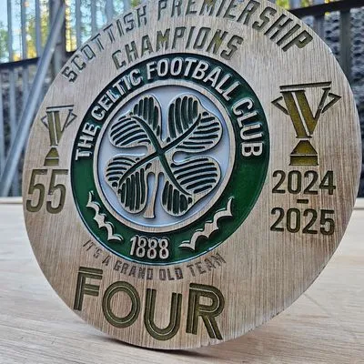 New Celtic F.C. 2025 Champions Wooden and Resin Crest - Image 4