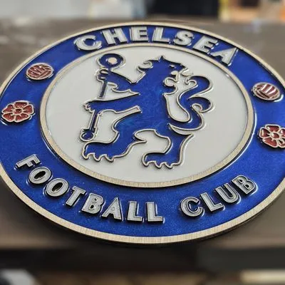 Chelsea F.C. Handcrafted Wooden and Resin Crest - Image 3