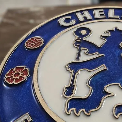 Chelsea F.C. Handcrafted Wooden and Resin Crest - Image 4