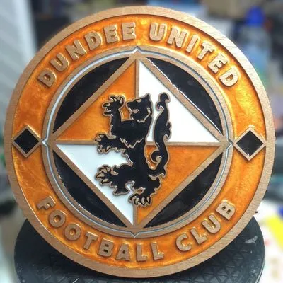 Dundee United F.C. Crest Handcrafted Wooden and Resin Art - Image 2