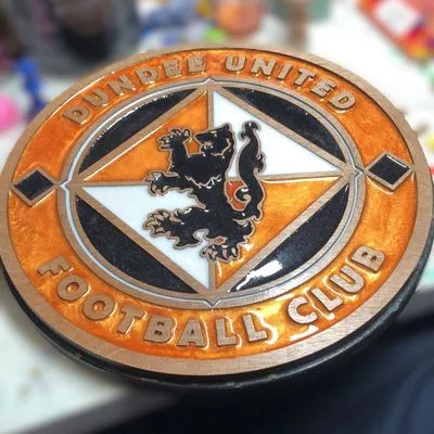 Dundee United F.C. Crest Handcrafted Wooden and Resin Art - Image 3