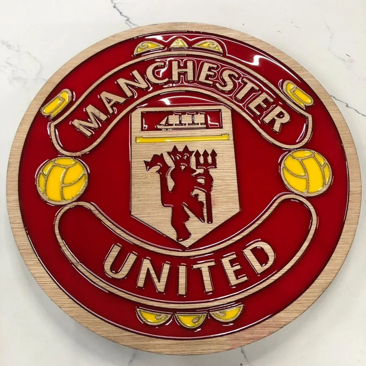 Manchester United Wooden and Resin Crest - Image 1